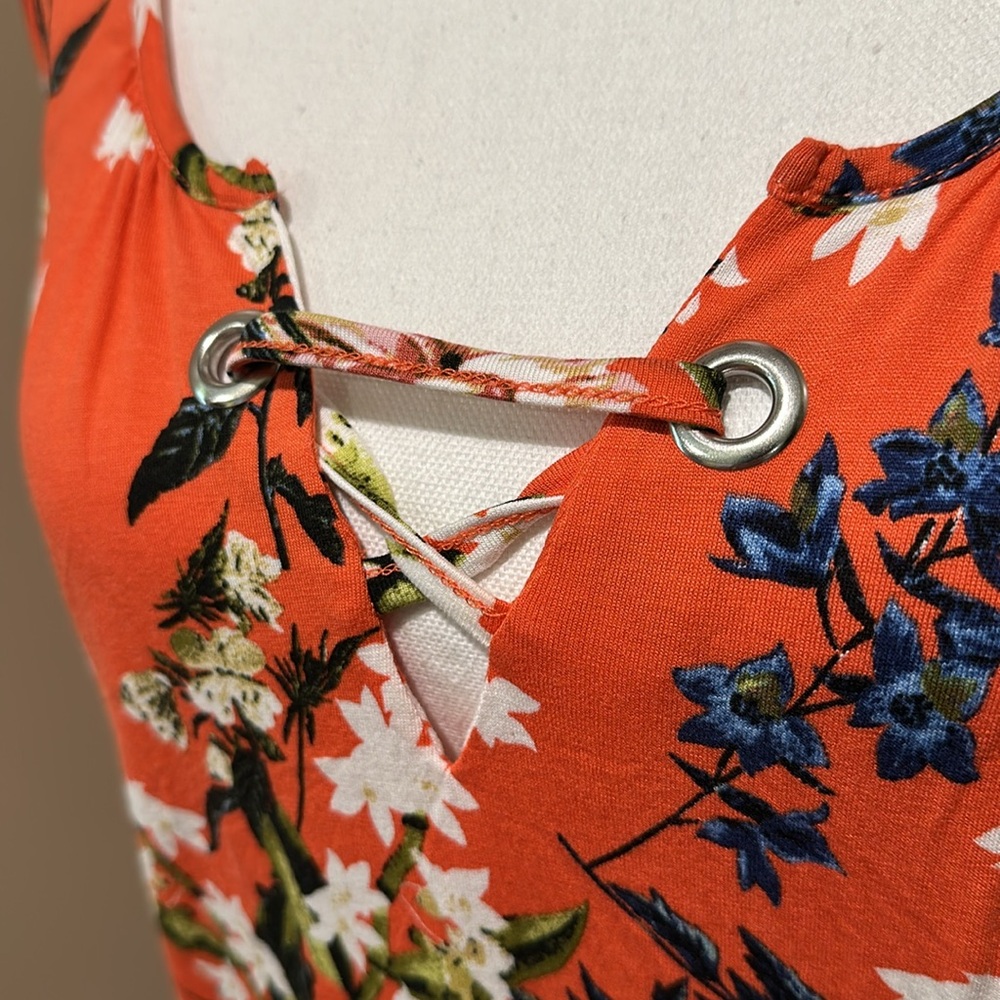 VENUS Floral Print Cold Shoulder Top - Picture 10 of 12
